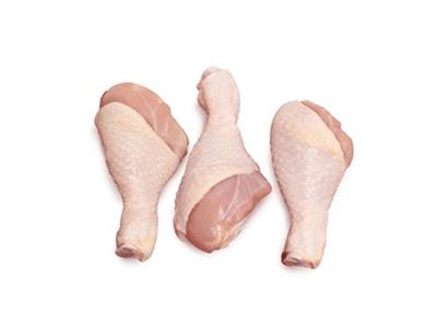 Raw chicken drumsticks